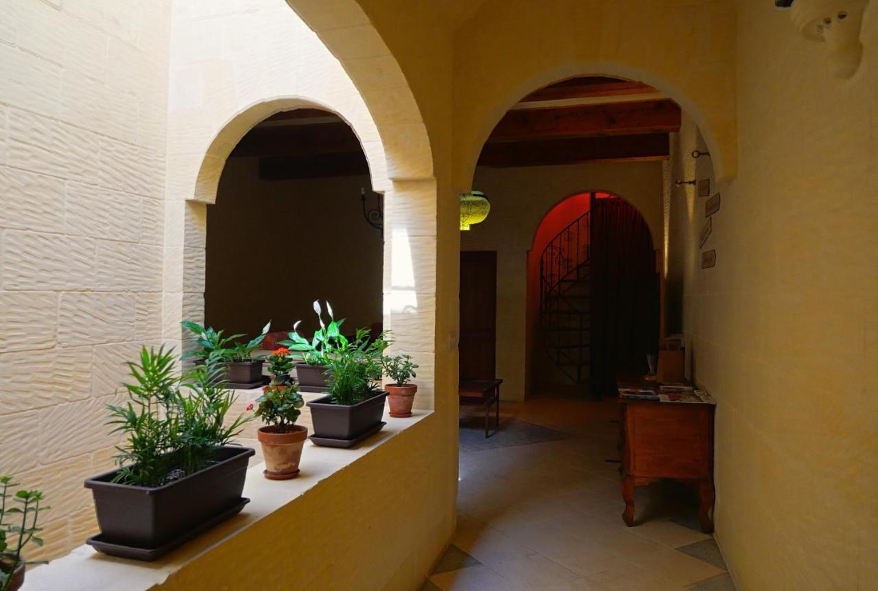 Narcisa Farmhouse B&B Nadur Exteriör bild