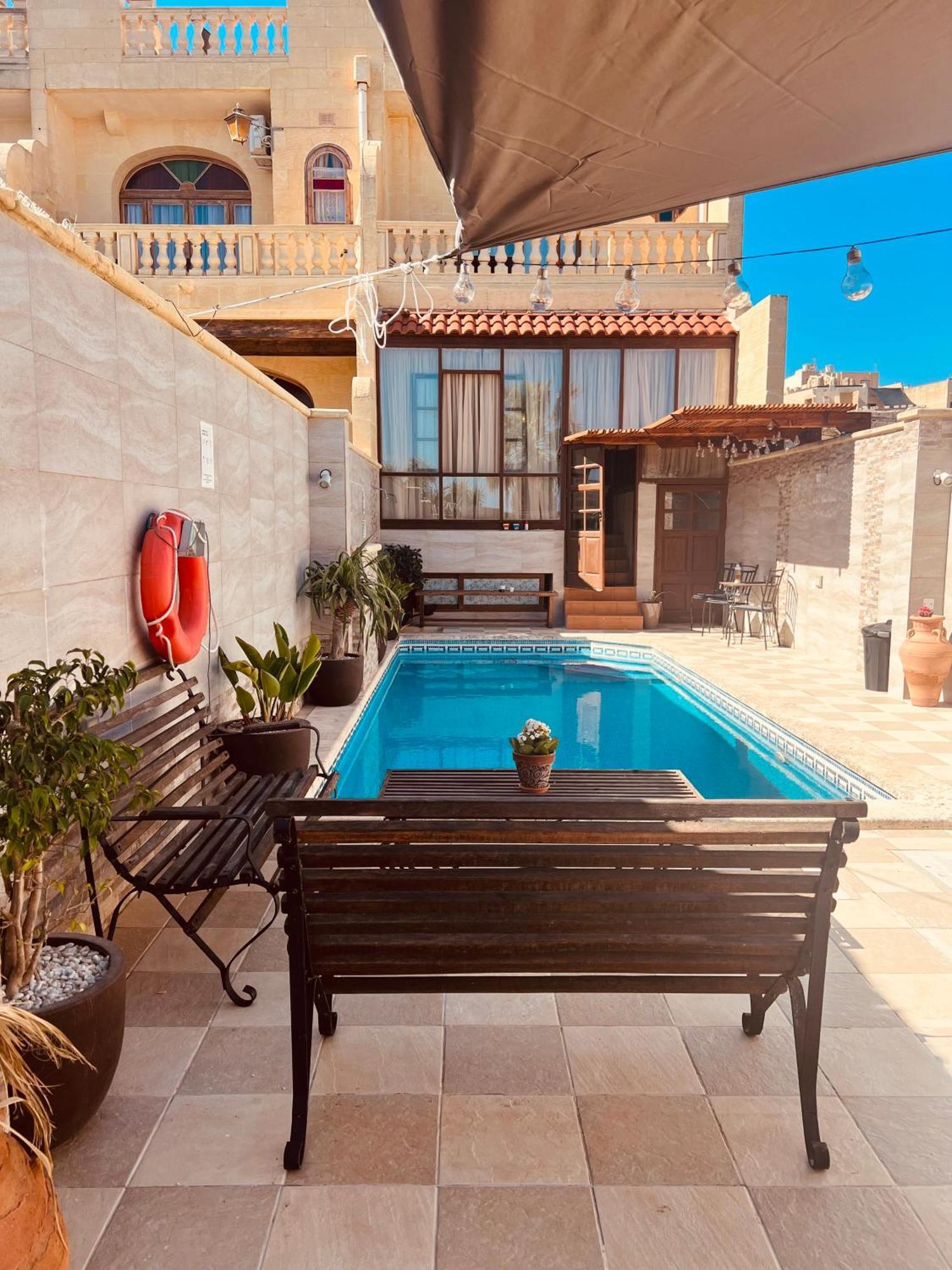 Narcisa Farmhouse B&B Nadur Exteriör bild