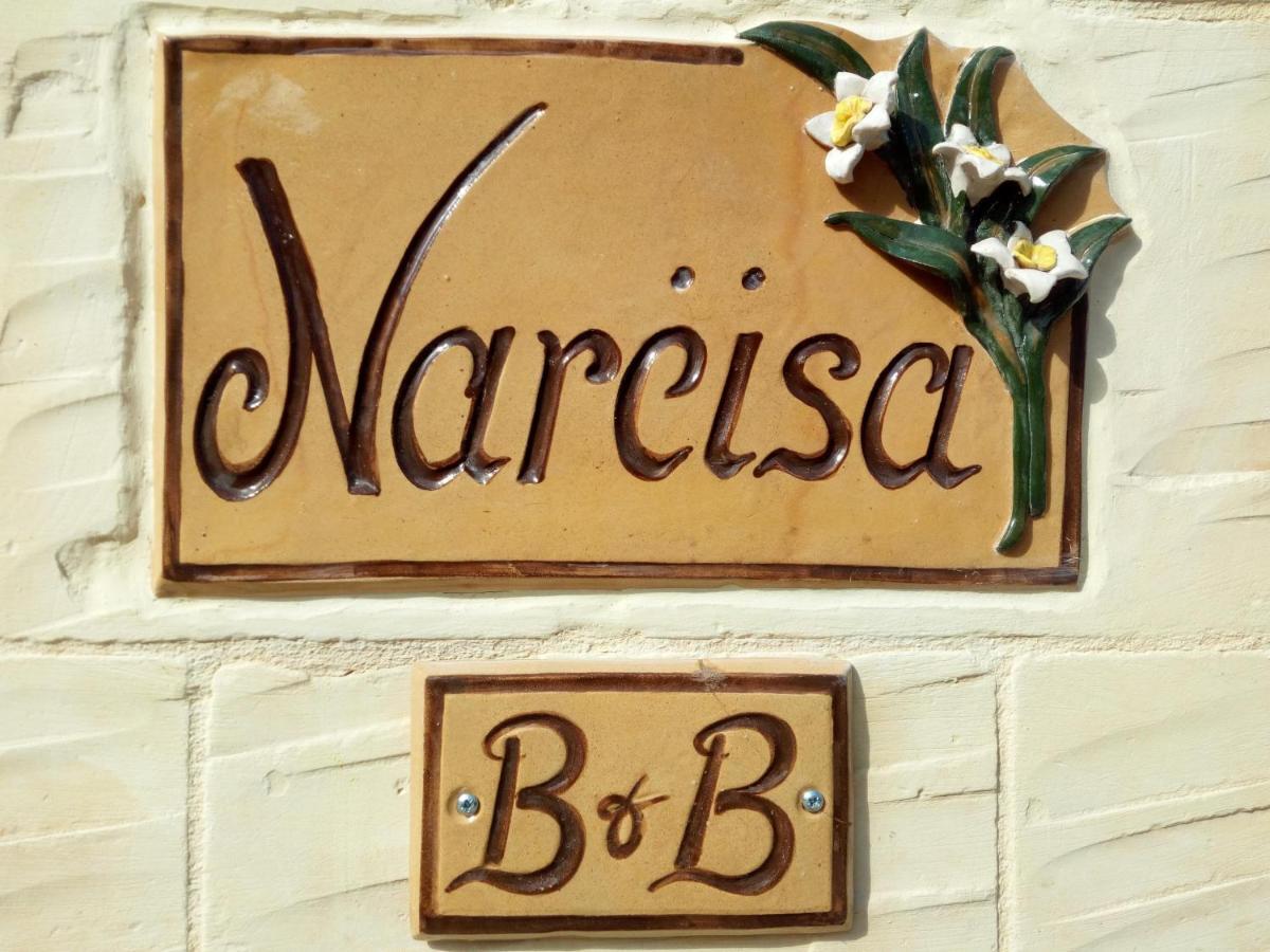 Narcisa Farmhouse B&B Nadur Exteriör bild
